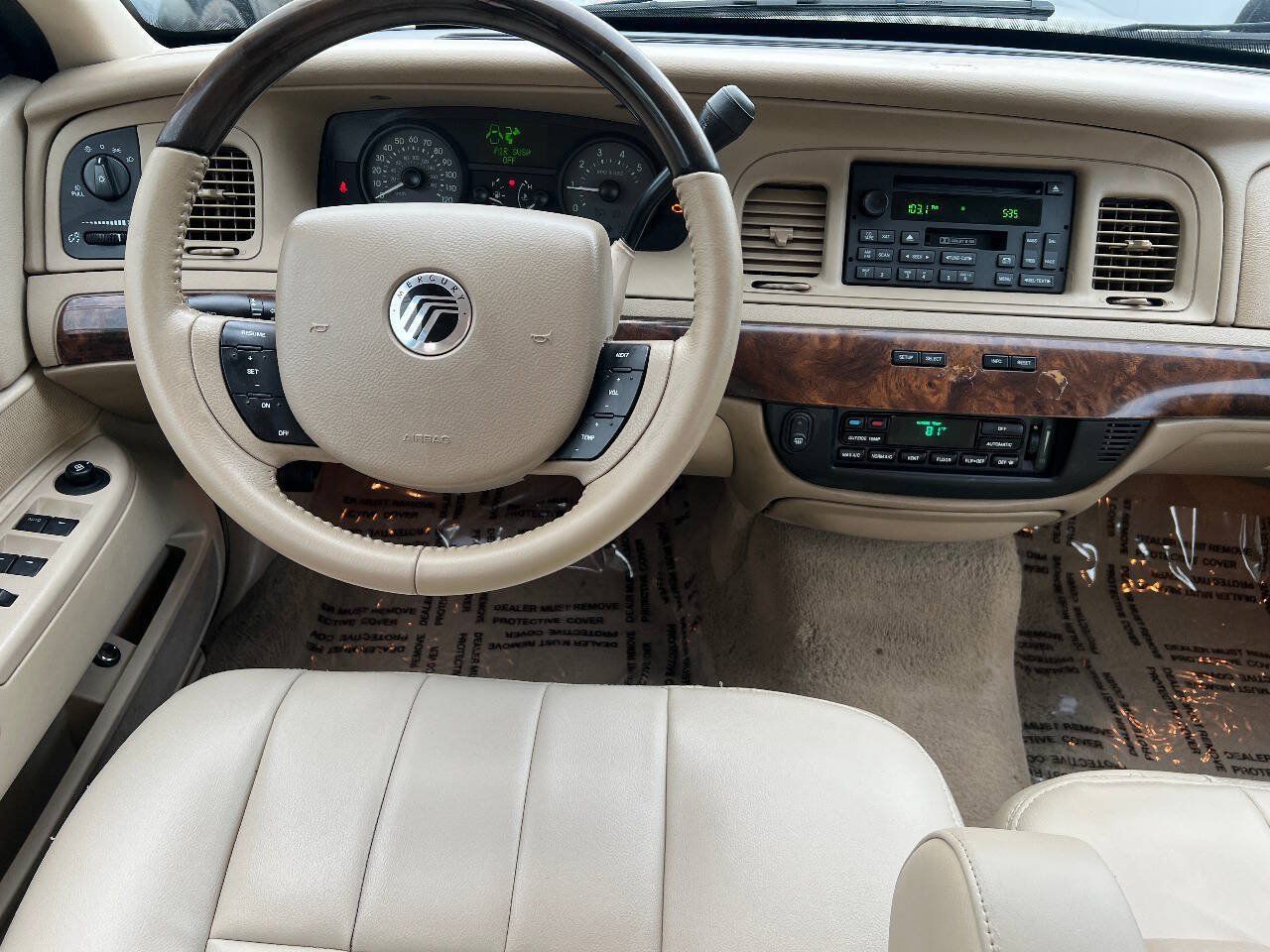Used 2010 Mercury Grand Marquis LS RWD image 33