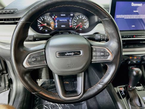 Used 2022 Jeep Compass Limited AWD/4WD image 11