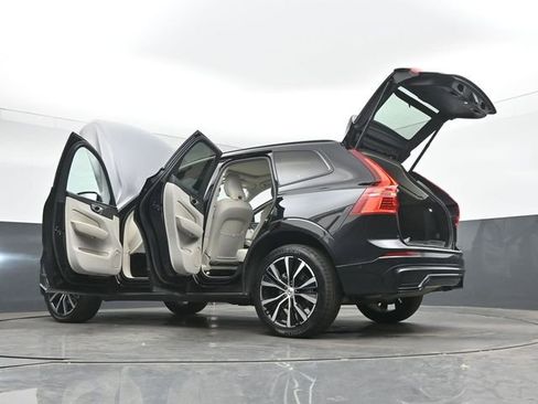 Used 2023 Volvo XC60 B5 Plus w/ Climate Package AWD/4WD image 56