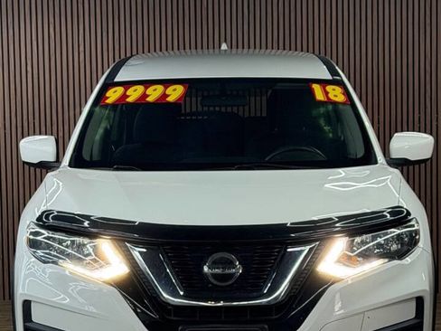 Used 2018 Nissan Rogue S FWD image 2