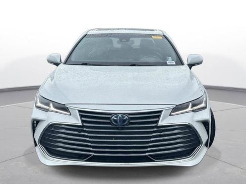 Used 2021 Toyota Avalon Limited w/ Advanced Safety Package FWD image 3