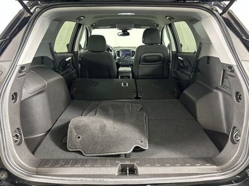 Used 2024 GMC Terrain SLE FWD image 24