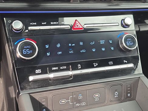 Used 2024 Hyundai Santa Fe Calligraphy image 25