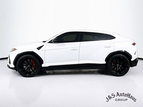 Used 2021 Lamborghini Urus AWD/4WD image 4