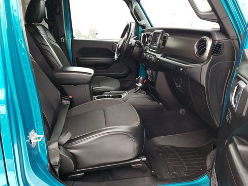 Used 2020 Jeep Wrangler Unlimited Sport image 17