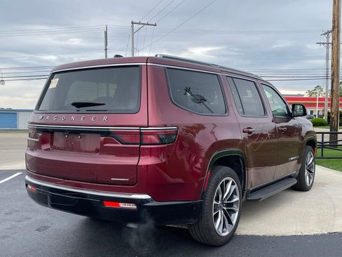 Used 2024 Jeep Wagoneer Series II w/ Convenience Group I AWD/4WD image 8