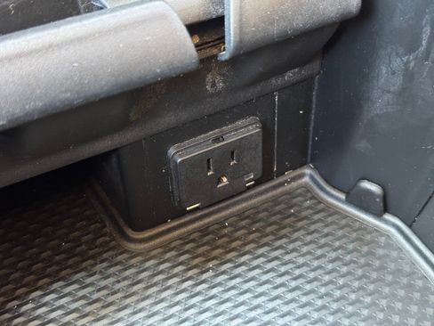 Used 2019 RAM 1500 Limited w/ Advanced Safety Group RWD image 32