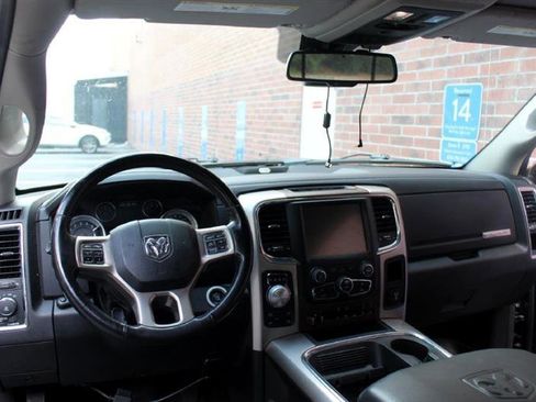 Used 2016 RAM 1500 Laramie w/ Convenience Group image 16