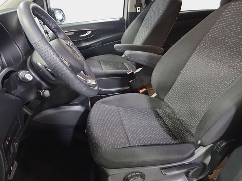 Used 2023 Mercedes-Benz Metris Passenger image 15