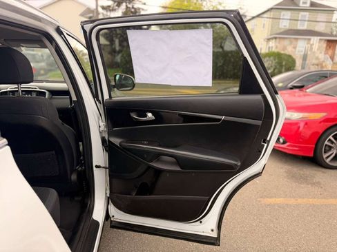 Used 2018 Kia Sorento AWD image 28