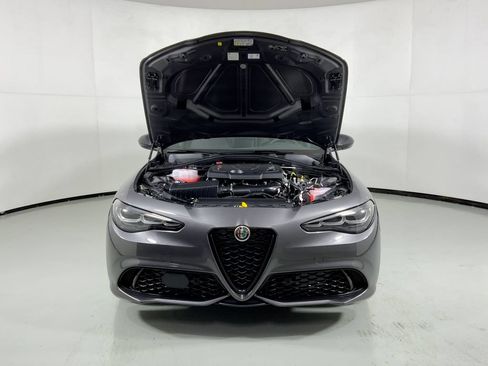 New 2026 Alfa Romeo Giulia AWD image 7