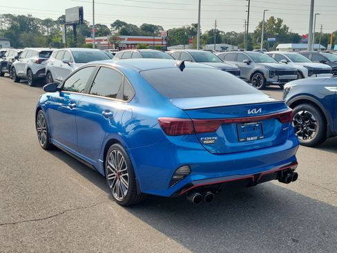 Used 2023 Kia Forte GT w/ GT2 Package FWD image 4
