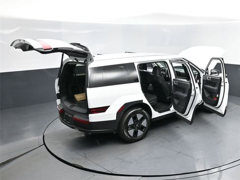 New 2026 Hyundai Santa Fe SE image 18