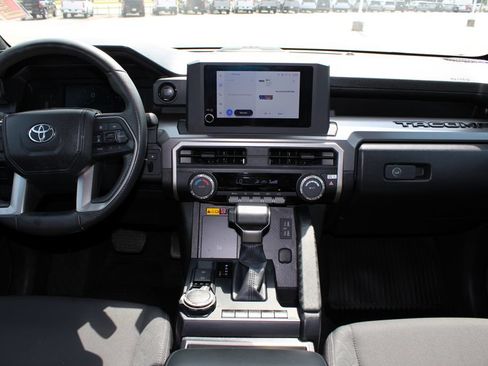 Used 2024 Toyota Tacoma SR5 AWD/4WD image 9