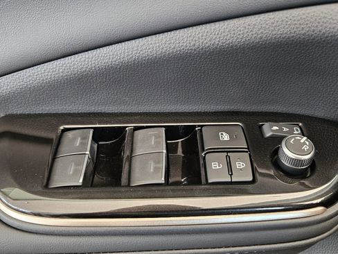 New 2026 Toyota Crown XLE image 12