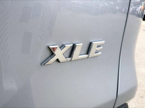 Used 2025 Toyota RAV4 XLE image 10