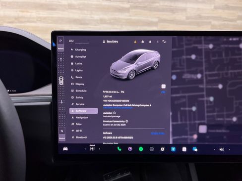 Used 2025 Tesla Model X image 23