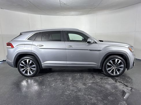 Used 2021 Volkswagen Atlas Cross Sport SEL R-Line image 10