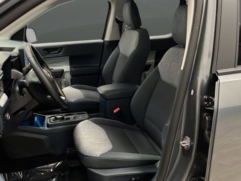 Used 2025 Ford Maverick XLT w/ Equipment Group 301A image 6