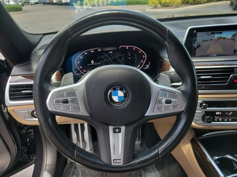 Used 2022 BMW 750i xDrive w/ Luxury Rear Seating Package AWD/4WD image 35