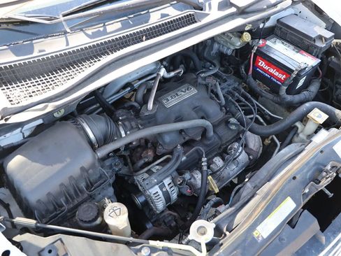 Used 2008 Chrysler Town & Country Touring image 37