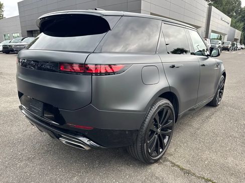 Used 2025 Land Rover Range Rover Sport Dynamic SE AWD/4WD image 8