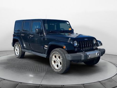 Used 2014 Jeep Wrangler Unlimited Sahara w/ Connectivity Group image 7