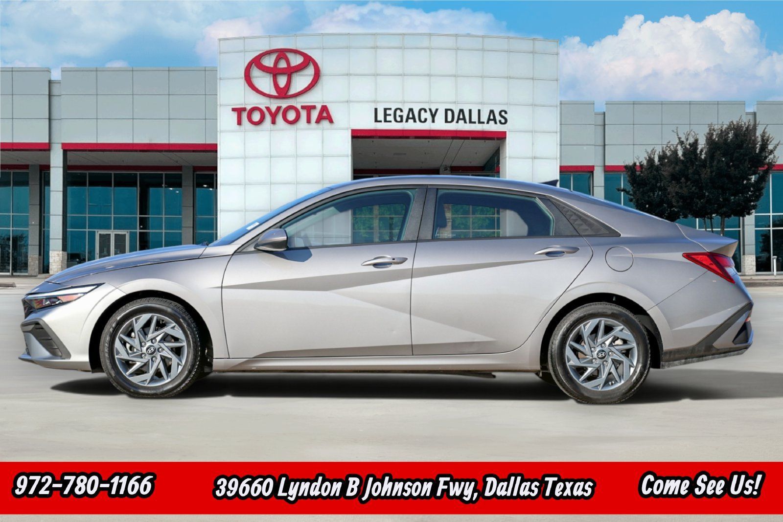 Used 2024 Hyundai Elantra SEL FWD image 6
