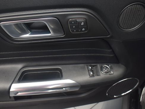 Used 2019 Ford Mustang Bullitt image 12