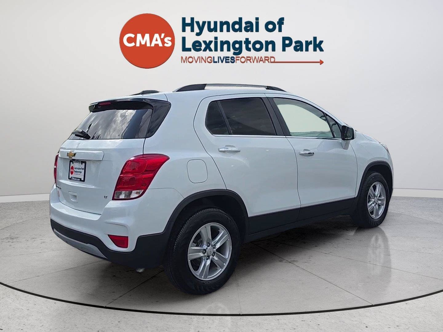 Used 2019 Chevrolet Trax LT w/ LT Convenience Package AWD/4WD image 5