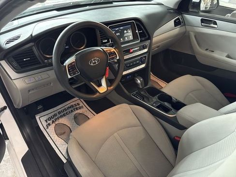 Used 2019 Hyundai Sonata SE image 10