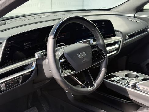 Used 2024 Cadillac Lyriq Sport w/ LPO, Floor Liner Package AWD/4WD image 14