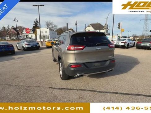 Used 2018 Jeep Cherokee Limited image 7