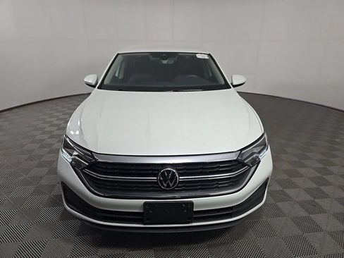 Used 2022 Volkswagen Jetta SE FWD image 3