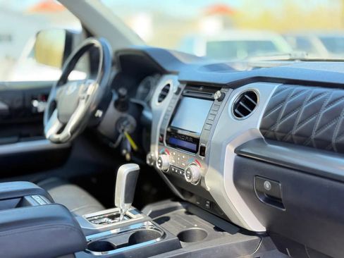 Used 2017 Toyota Tundra Platinum AWD/4WD image 18