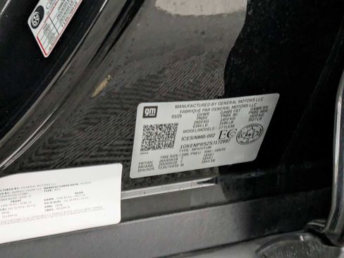 Used 2025 GMC Acadia AT4 w/ Luxury Package image 34