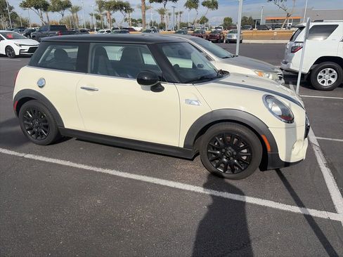 Used 2015 MINI Cooper S image 6