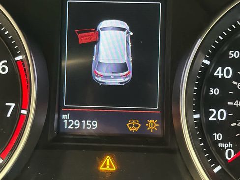 Used 2017 Volkswagen GTI Sport FWD image 10