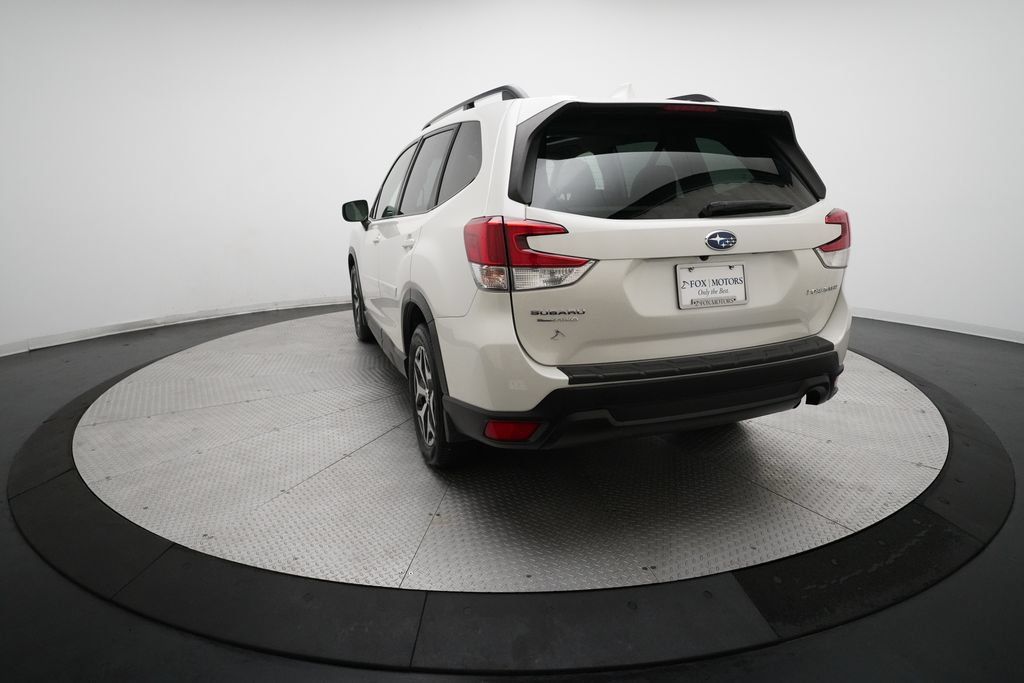 Used 2020 Subaru Forester Premium AWD/4WD image 34