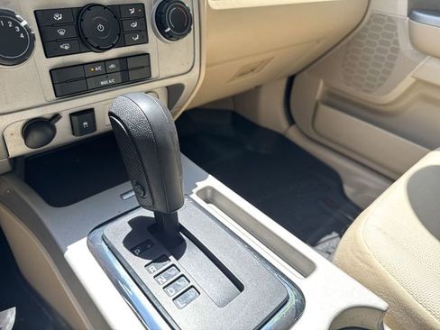 Used 2009 Ford Escape XLT AWD/4WD image 19