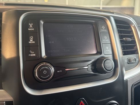 Used 2024 RAM 1500 Classic SLT image 27