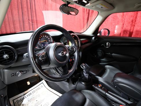 Used 2018 MINI Cooper S FWD image 12