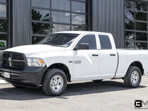 Used 2015 RAM 1500 Tradesman AWD/4WD image 2