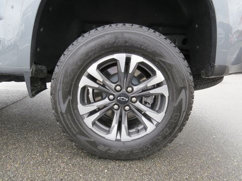 Used 2021 Chevrolet Colorado Z71 w/ Safety Package image 12