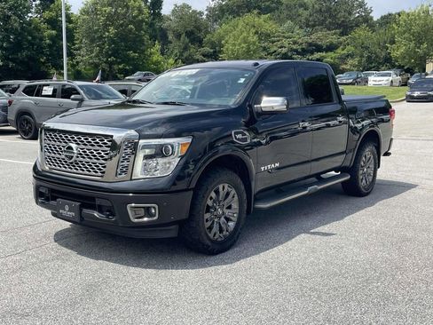 Used 2017 Nissan Titan Platinum Reserve AWD/4WD image 4