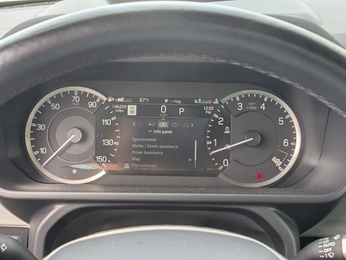Used 2022 Land Rover Defender 110 X-Dynamic SE AWD/4WD image 32
