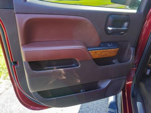 Used 2014 Chevrolet Silverado 1500 High Country AWD/4WD image 24