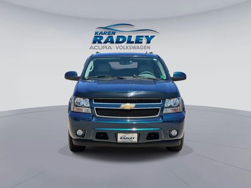 Used 2007 Chevrolet Suburban LT w/ LT Preferred Equipment Group AWD/4WD image 6
