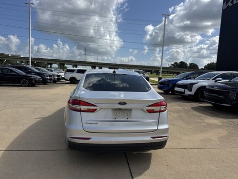 Used 2019 Ford Fusion S FWD image 19