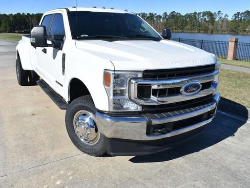 Used 2020 Ford F350 XL w/ Power Equipment Group image 2